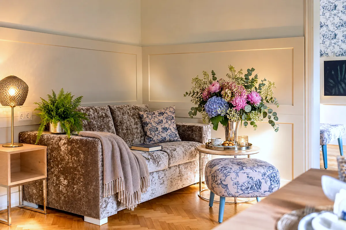 Sofa, 11 Nymphensittich