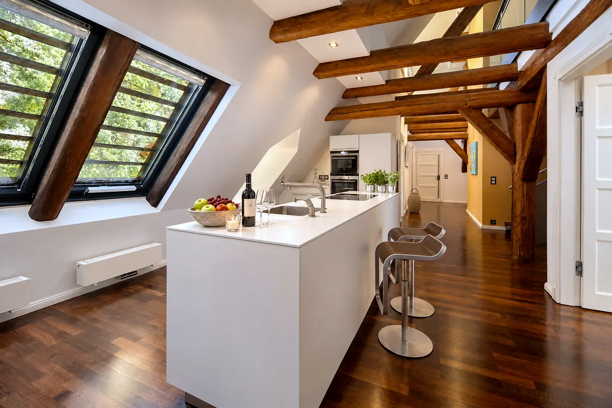 Kitchen, 14 Schwarzer Schwan