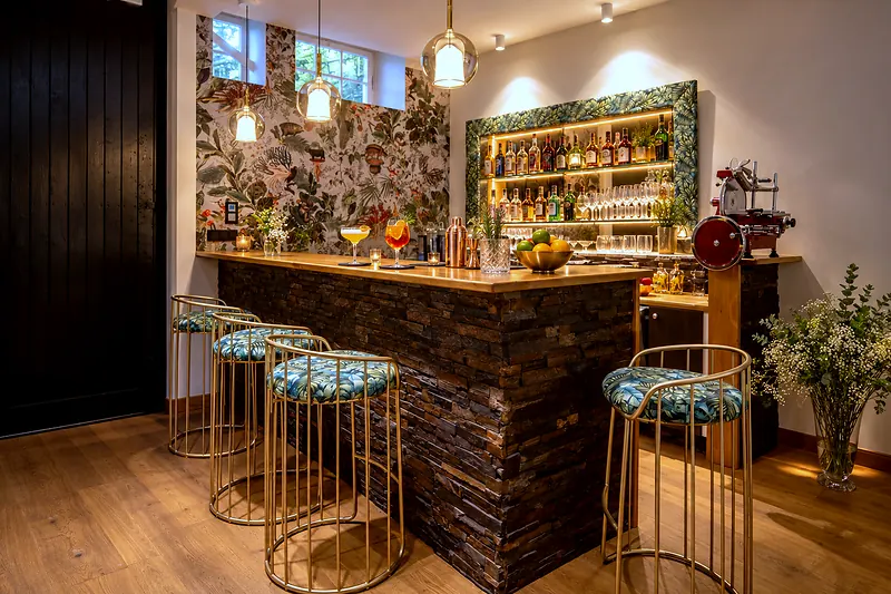 Die Bar in der Lounge