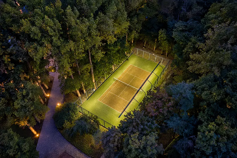 The tennis court at night